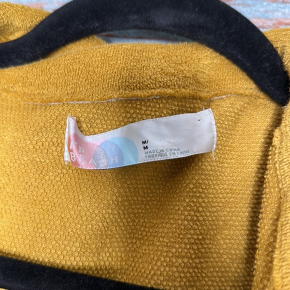 Free People Beach Golden Yellow Sweater Top Size Medium - Picture 4 of 5